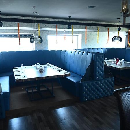 Hotel V Pride Comfort Visakhapatnam Esterno foto