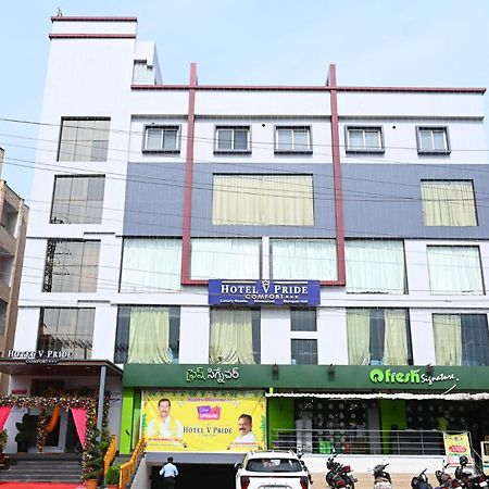 Hotel V Pride Comfort Visakhapatnam Esterno foto